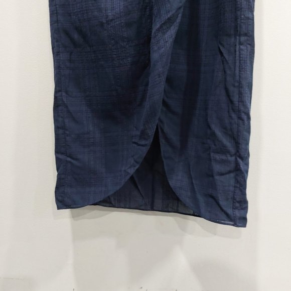 Aritzia Wilfred Pursuit Check Midi Layered Skirt Classic Navy Blue Size 4 - Picture 3 of 8